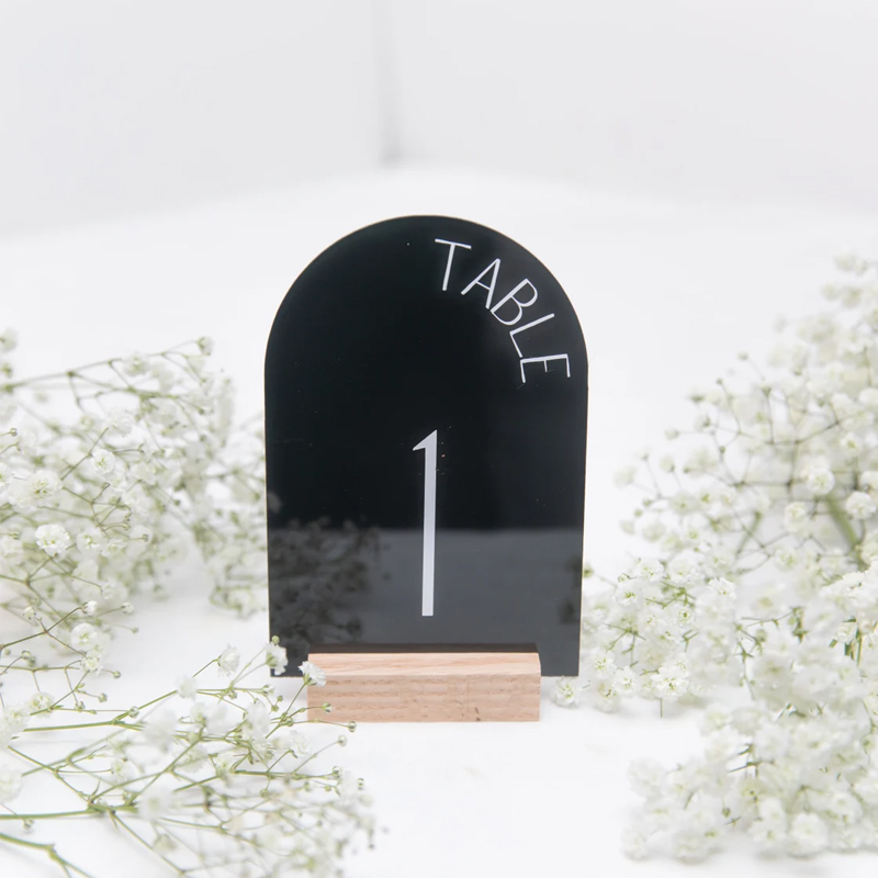Gepersonaliseerde Painted Teru - Table Number Gold recensie en prijs